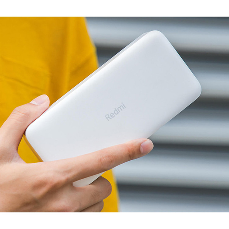 پاوربانک 18 وات شیائومی مدل Redmi ظرفیت 20000 میلی آمپرساعت به همراه کابل تبدیل microUSB