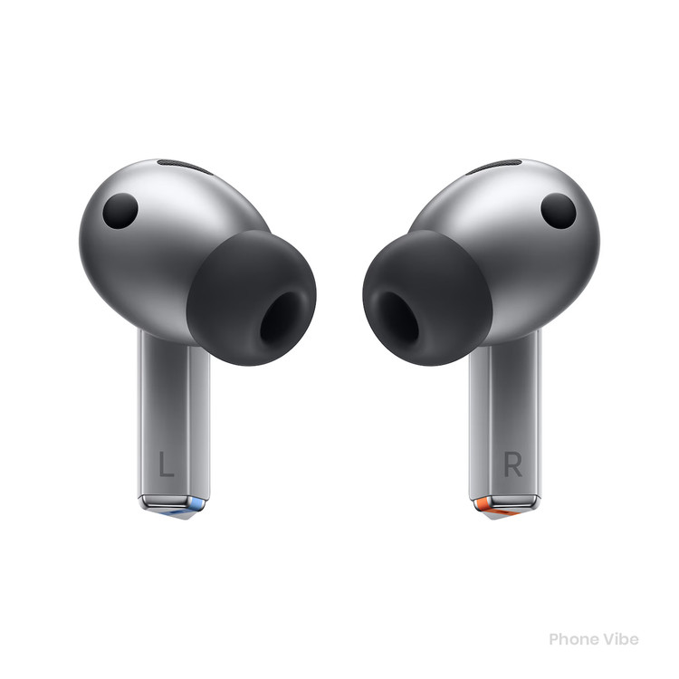 نمای زاویه دار هندزفری سامسونگ Galaxy Buds3 Pro نقره ای